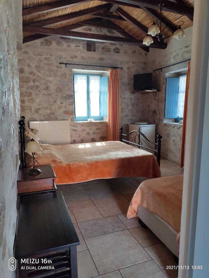 Petrounis Hotel Areopoli Buitenkant foto