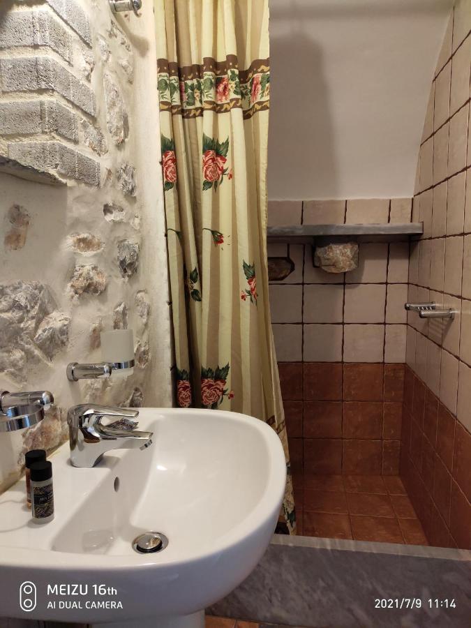 Petrounis Hotel Areopoli Buitenkant foto