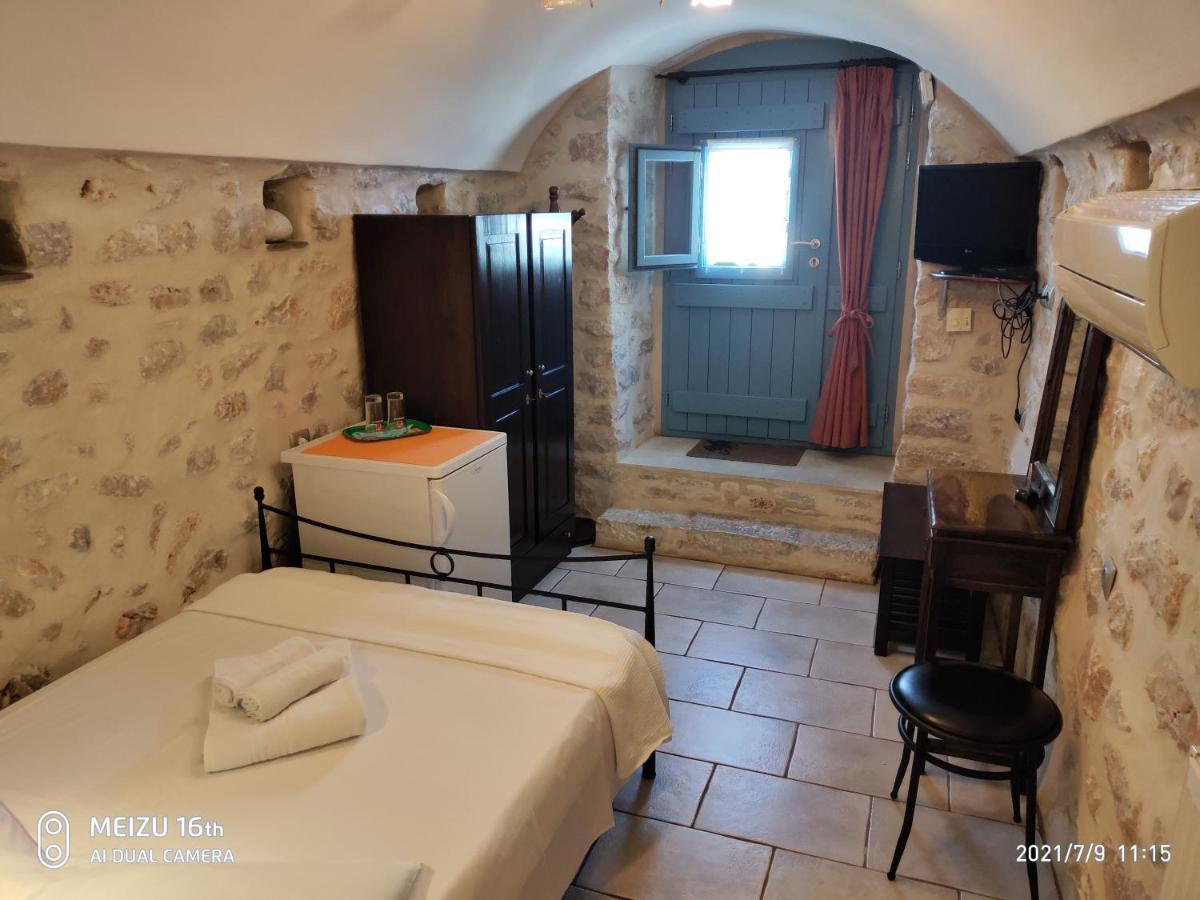 Petrounis Hotel Areopoli Buitenkant foto