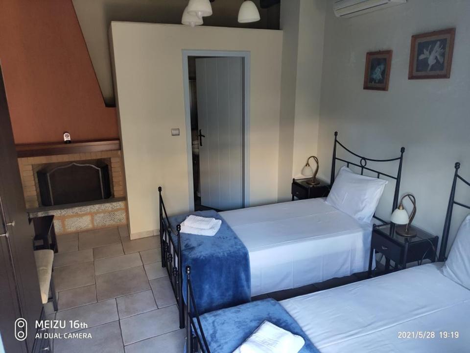 Petrounis Hotel Areopoli Buitenkant foto