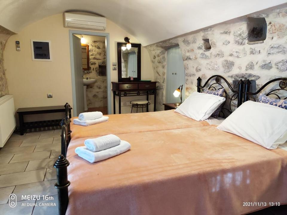 Petrounis Hotel Areopoli Buitenkant foto